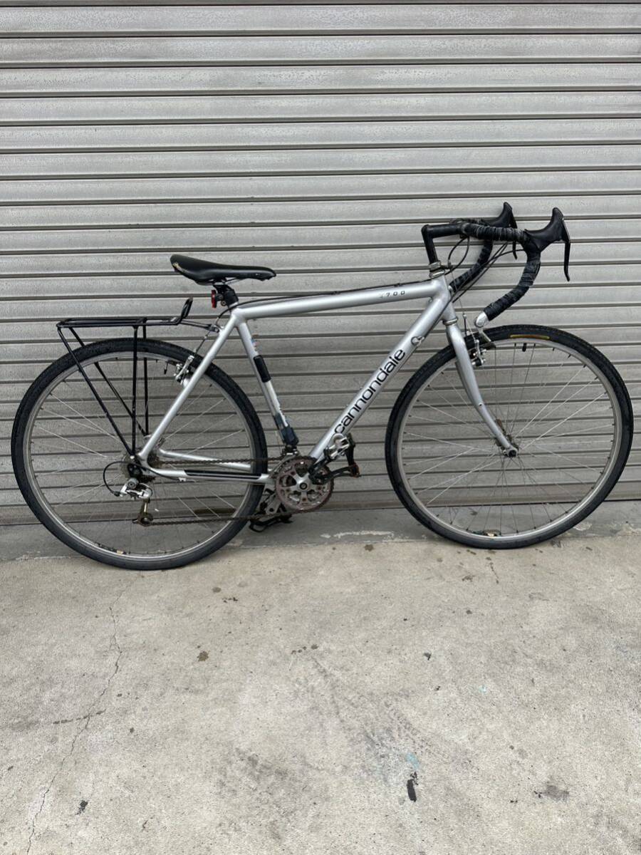 【中古品】Cannondale　キャノンデール　T700　ロードバイク　アルミフレーム　大阪府茨木市直接手渡し大歓迎！_画像2