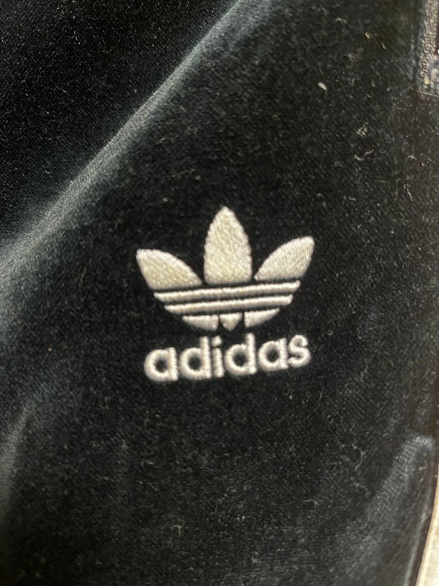 adidas originals ベロア ジャージ トラックパンツ 黒