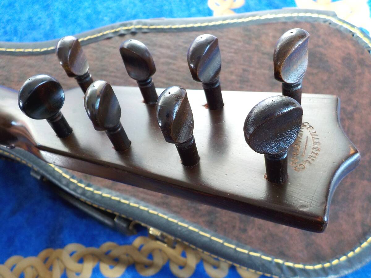 100年マーチン ウクレレ 1M コンサート型 8弦 通称タロパッチ1920’s３年修理保証 ｍartin ukulele concert taropach ビンテージケース付_しっかりと調整でき止まる木のペグ