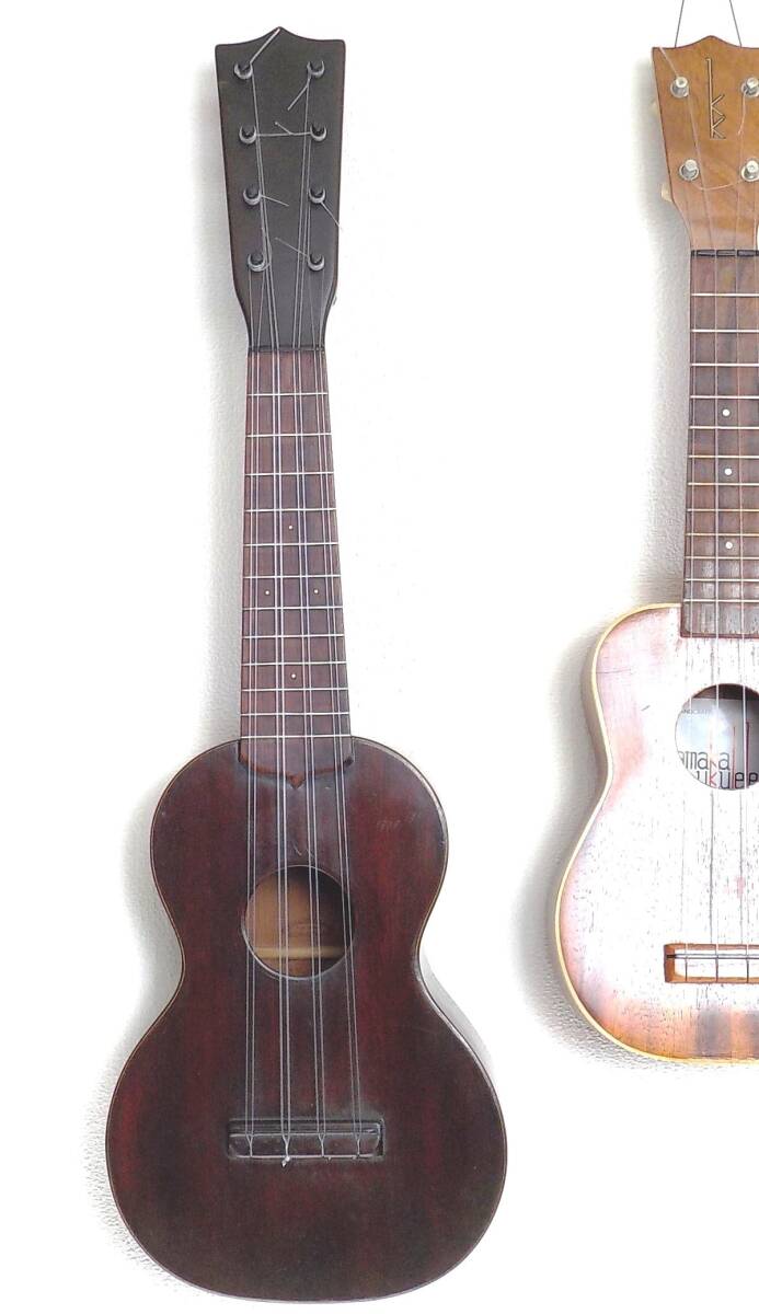 100年マーチン ウクレレ 1M コンサート型 8弦 通称タロパッチ1920’s３年修理保証 ｍartin ukulele concert taropach ビンテージケース付_右は大きさ比較＝カマカのソプラノです。