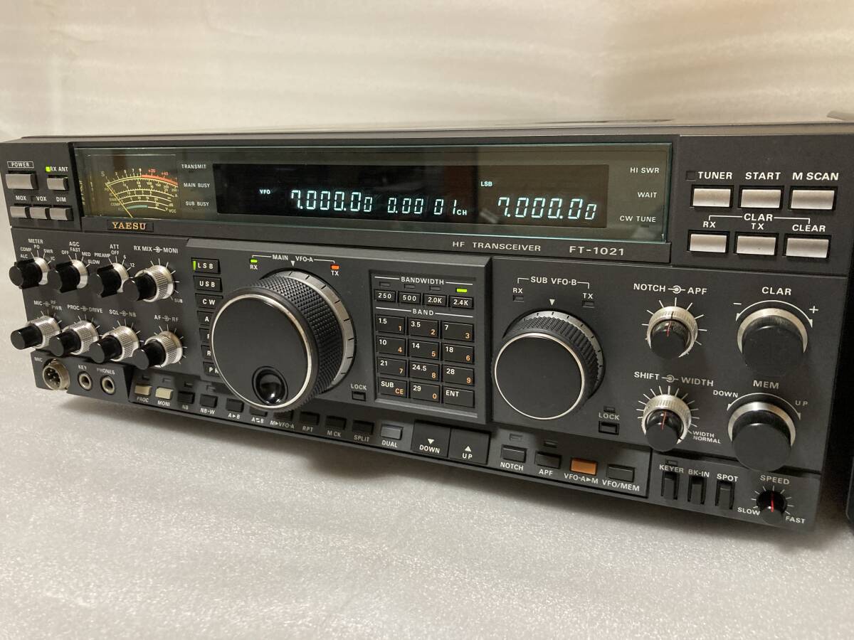 #163【YAESU】FT-1021 HFトランシーバー 100W機 マイク・スピーカーセット　美品 _画像2