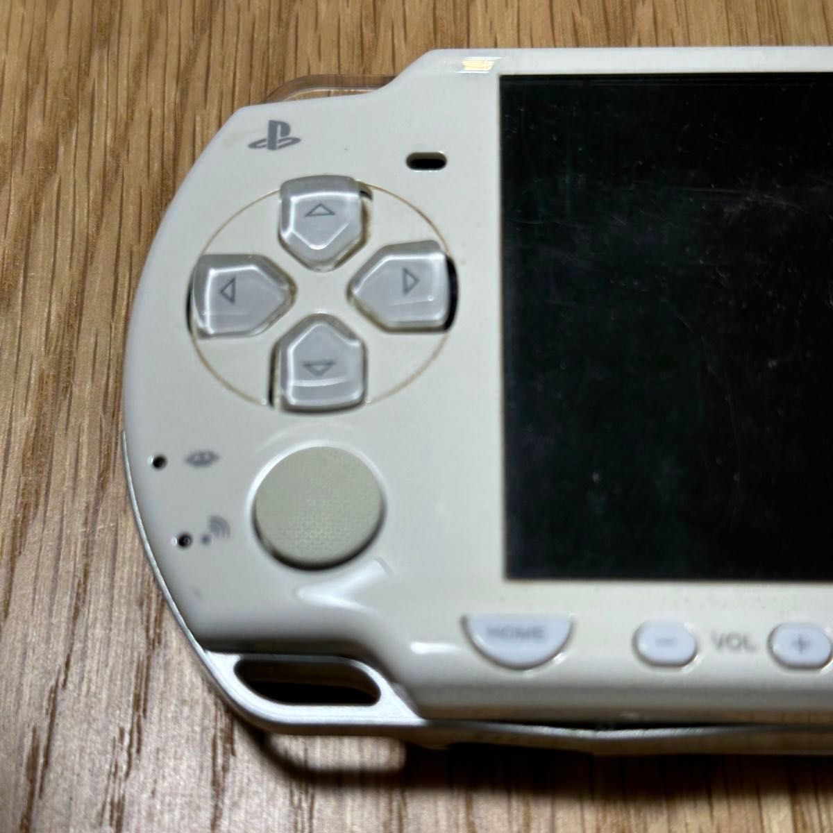 3/31まで限定価格【ジャンク品】PSP 2000 本体 ホワイト