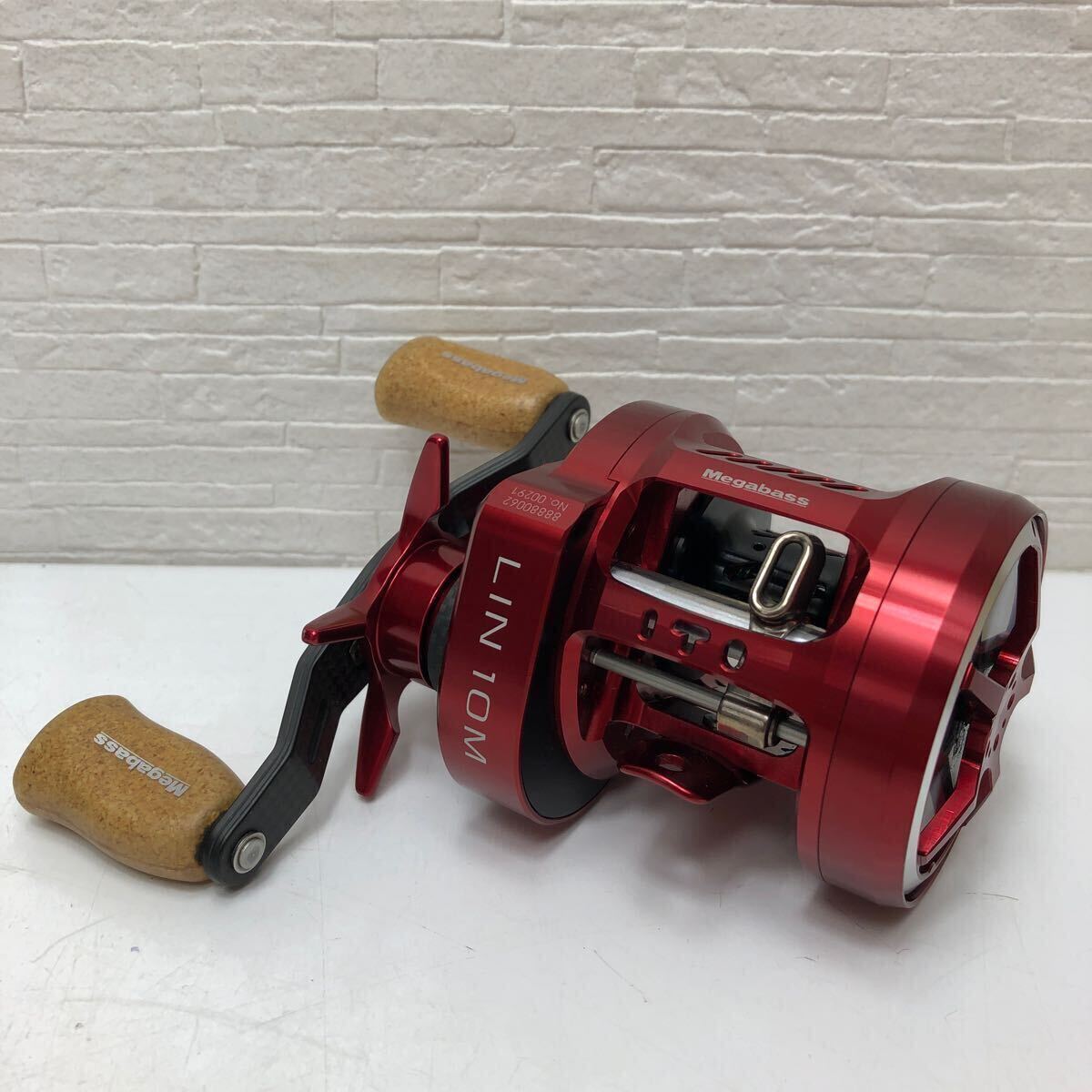 売切！１円スタート！メガバス Megabass ito ENGINEERING リン LIN 10 MARS 5.5:1 右巻 RH 美品 Daiwa カスタム ベイトリール リョーガ_画像1