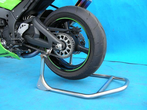 Kawasaki　Z750S ZX-14R ZX-12R ZX-9R ZX-10RR ZX-7RR ZX-6RR Ninja　　リヤスタンド フック Ａタイプ BA00-007　　ZXR750R Z900RS Z1000R_イメージ画像（使用例）