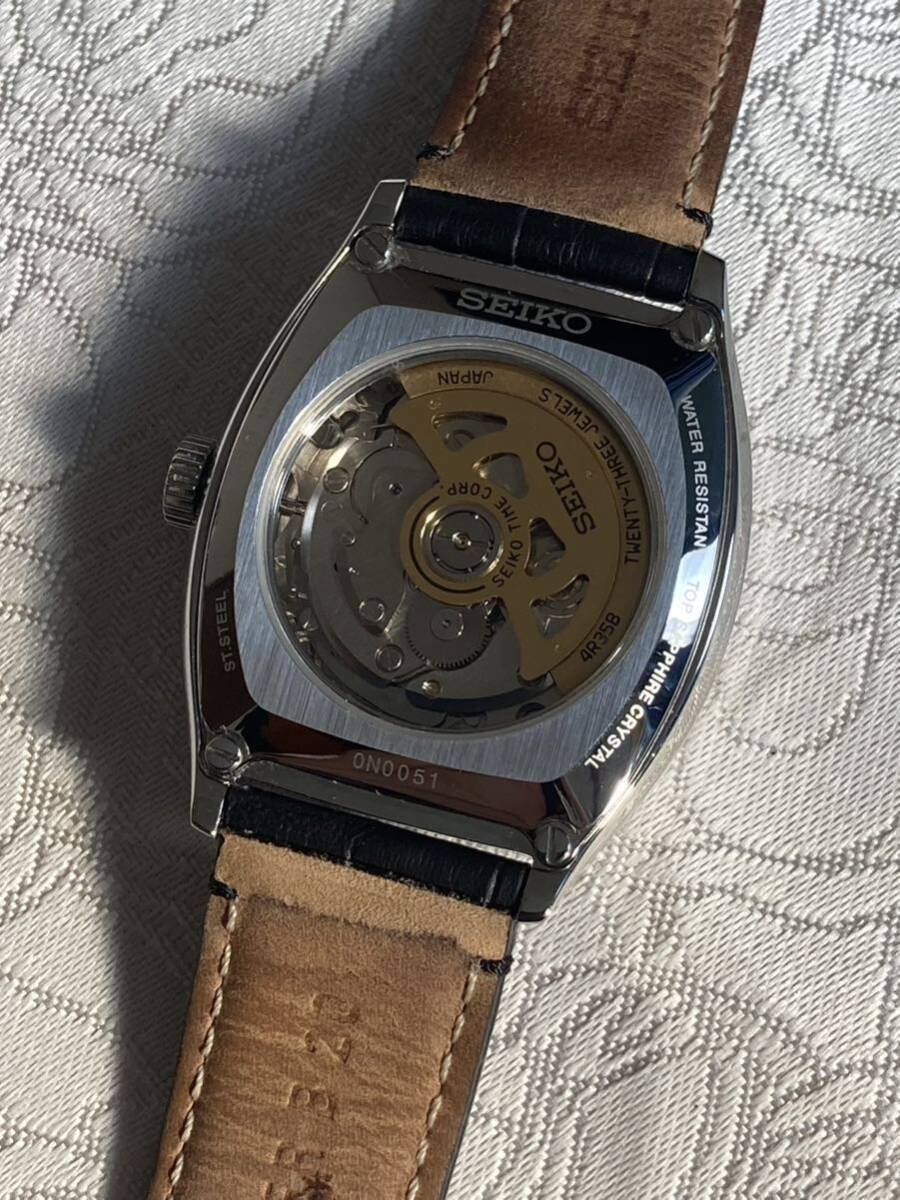 超美品 SEIKO/セイコー PRESAGEプレザージュ SARY111 自動巻き腕時計/ホワイト文字盤/スケルトン/元箱有り 稼働品 オートマチック トノー型の画像9