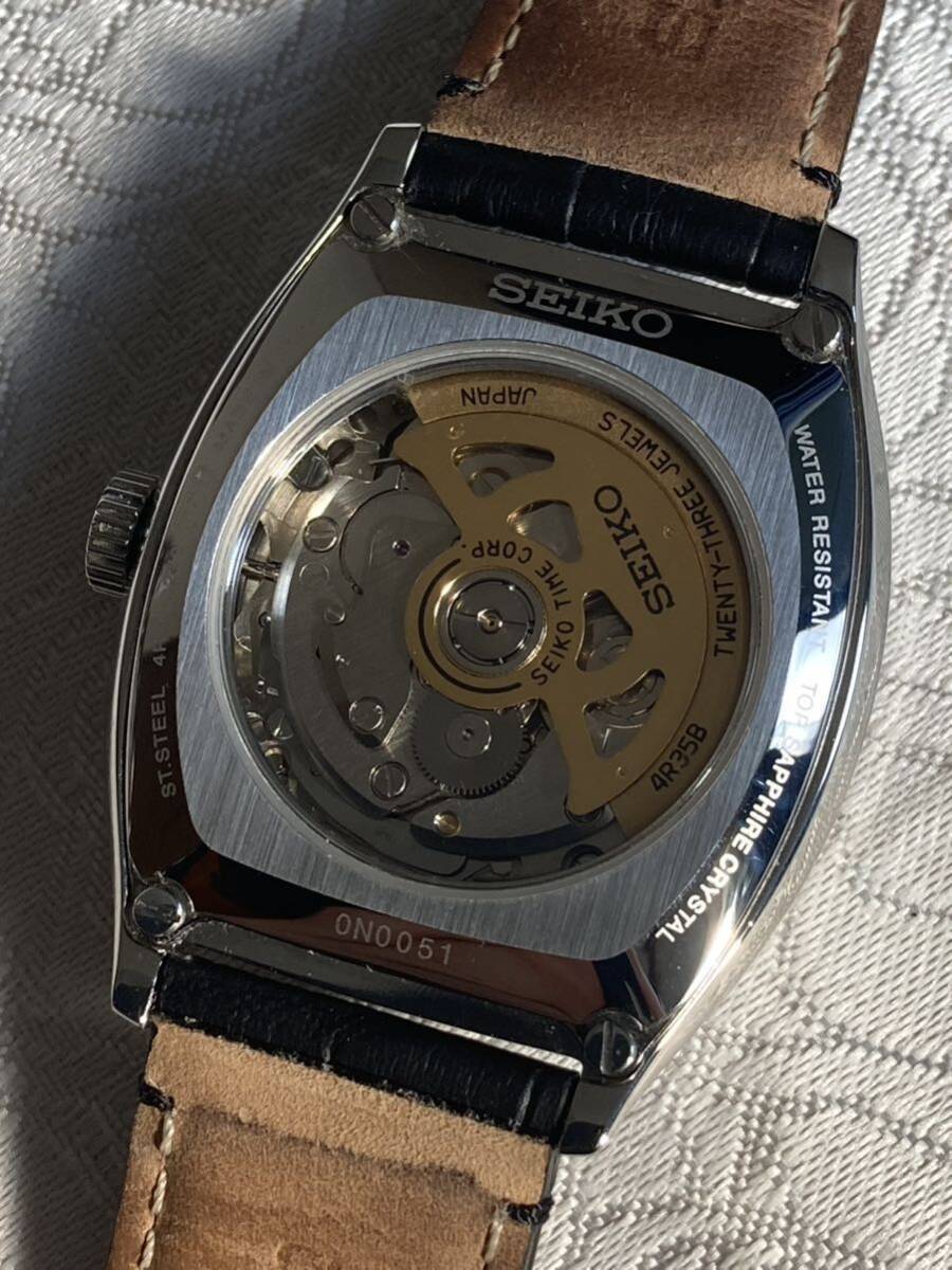 超美品 SEIKO/セイコー PRESAGEプレザージュ SARY111 自動巻き腕時計/ホワイト文字盤/スケルトン/元箱有り 稼働品 オートマチック トノー型の画像10