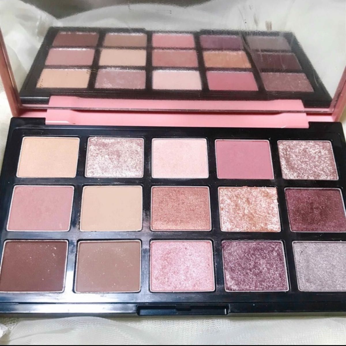 エチュードハウス  PLAY COLOR EYE PALETTE LINGERIE