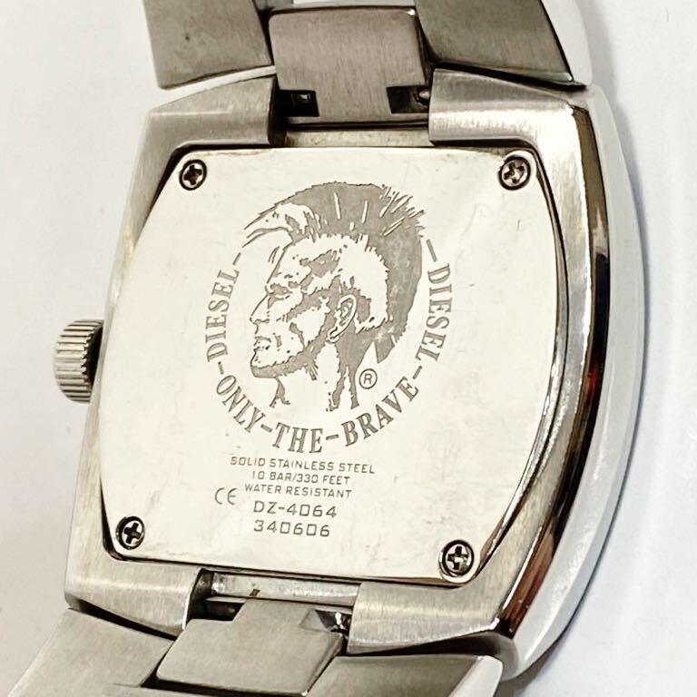 稼働品 DIESEL ディーゼル 腕時計 DZ-4064 クォーツ メンズ腕時計 箱　取扱説明書有 電池交換済_画像6
