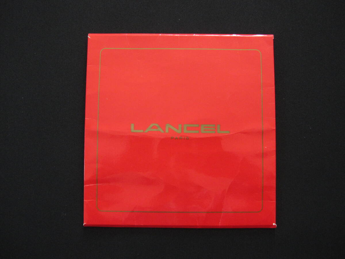 未使用 ☆ LANCEL　ランセル　シルク100%　スカーフ ☆ イタリア製_画像4