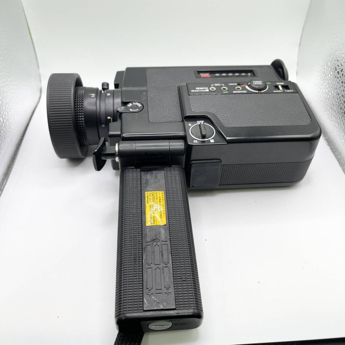 3961 　【訳アリ】キャノン Canon 8mm フィルムカメラ　514XL-S　希少 昭和レトロ 現状品 詳しい動作未確認の為ジャンク_画像7