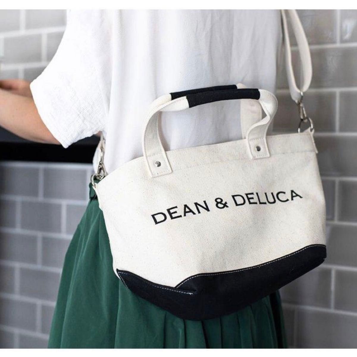 DEAN&DELUCA　トートバッグ　ショルダーバッグ　ホワイト×ブラック①