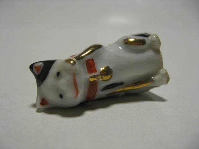 * Taisho ~ Showa era the first period miniature. ceramics maneki-neko doll . earth toy .. thing folkcraft goods *