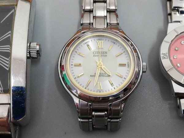 0301B115　時計　腕時計　ジャンク品　おまとめ　SEIKOセイコー　CITIZENシチズン　アルマーニ　など_画像2