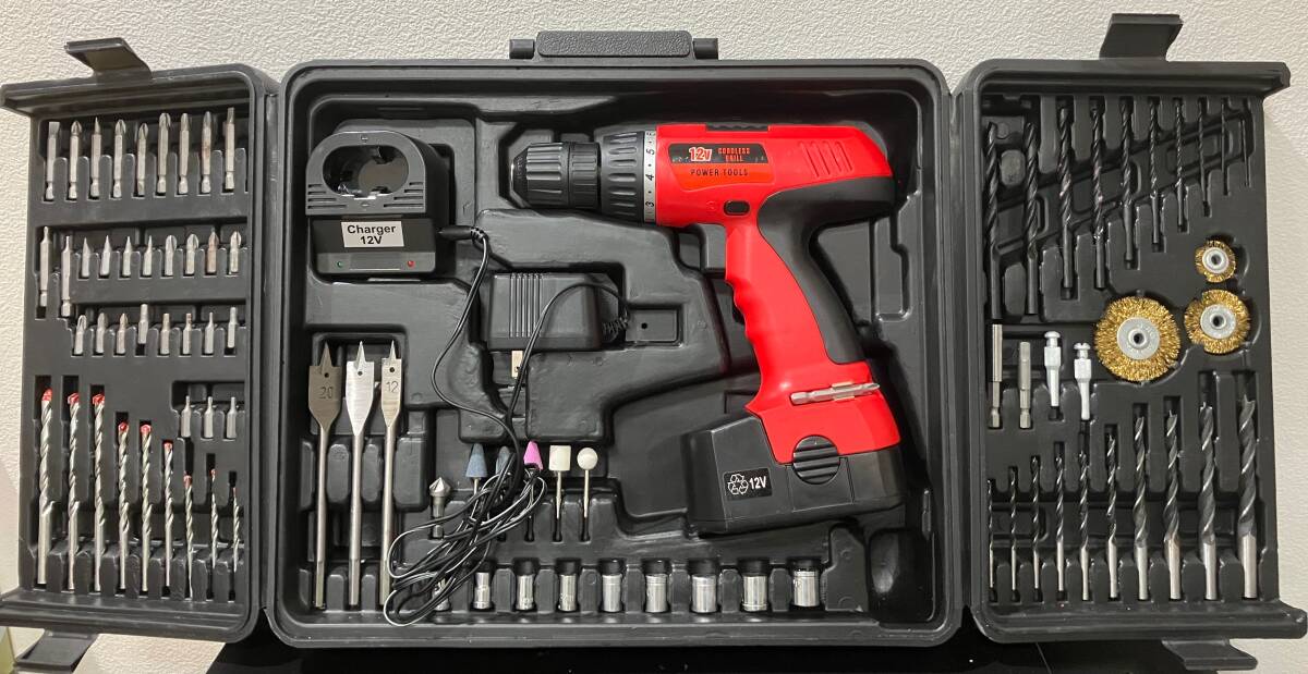 【3172】コードレス　ドリル　セット　通電・充電確認済　CORDLESS DRILL POWER TOOLS 12V 電動ドリル　電動工具 研磨 ソケット_画像1