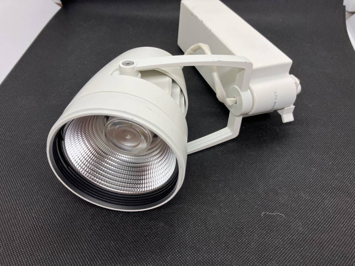 【3365】間接照明　XS46108L　KOIZUMI　LED照明器具　2019年製_画像1