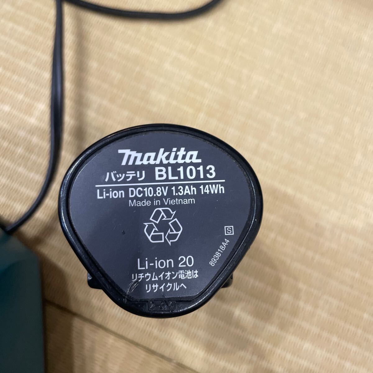 送料込 マキタ makita 充電器 バッテリー DC10WA BL1013の画像3