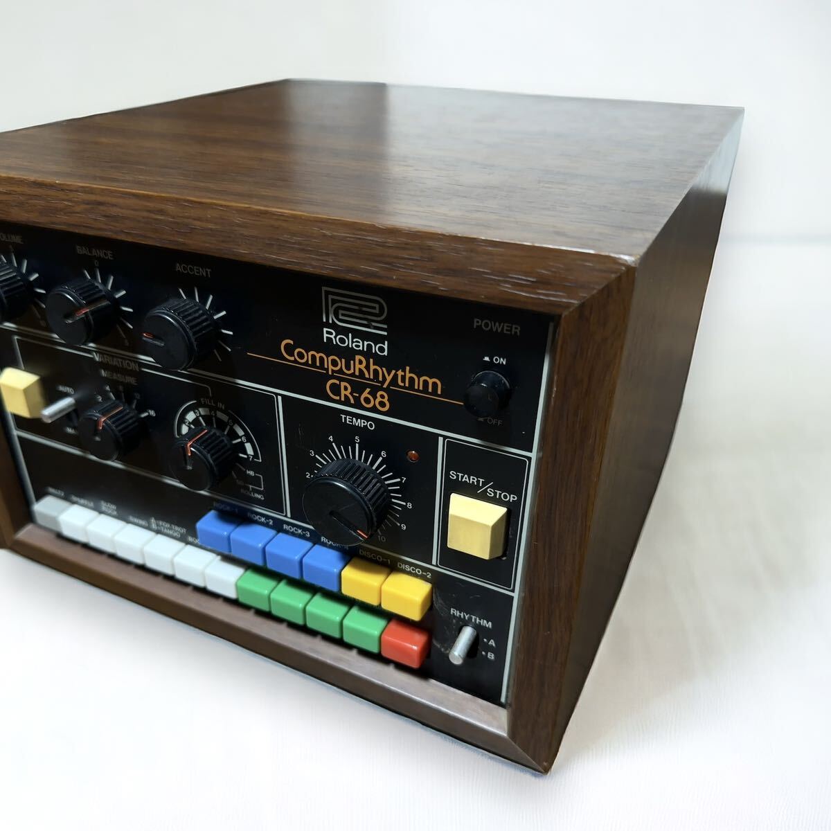  редко встречающийся   винтажный   Roland  Roland  CR-68  ритм-машина  Computer Rhythm  воспроизведение звука   проверка произведена  ...