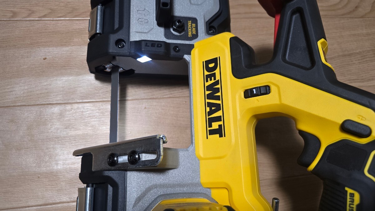 dewalt デウォルト バンドソー 20v dcs379の画像8