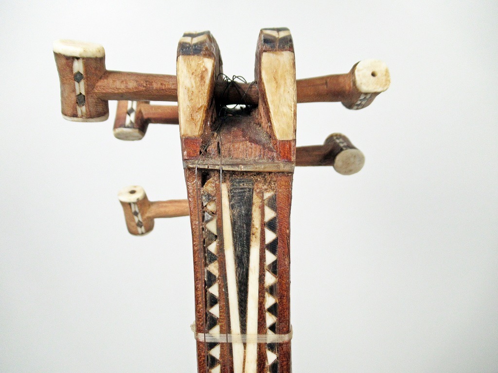 ◆[C77]ラワープ　ウイグル人の楽器　全長/約52cm　本蛇革使用　民族楽器　_画像4