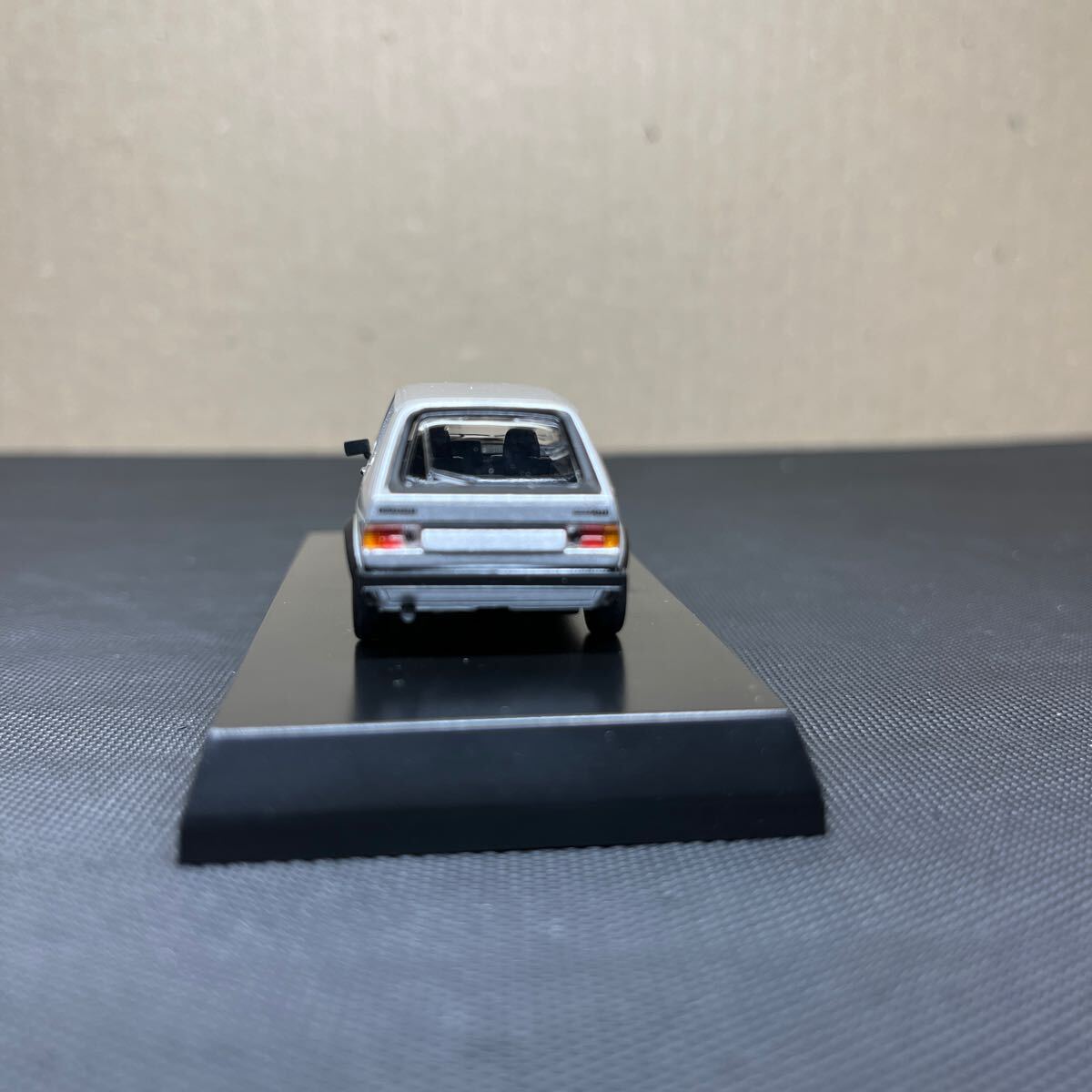 京商 1/64 フォルクスワーゲン　ミニカーシリーズ　Golf GTI シルバー_画像4