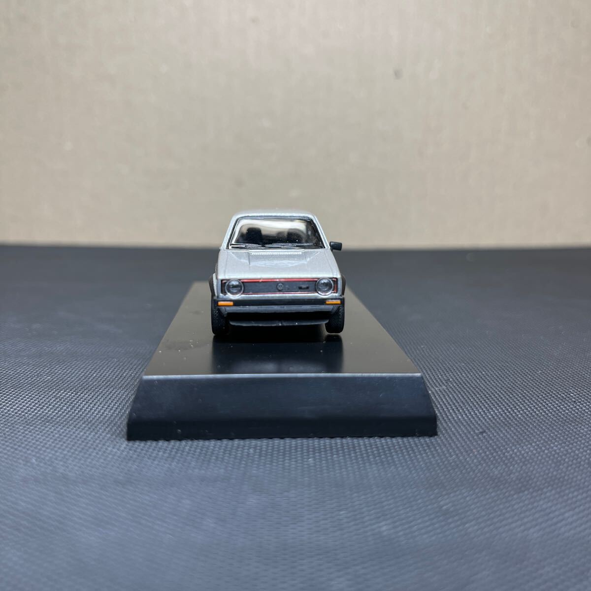 京商 1/64 フォルクスワーゲン　ミニカーシリーズ　Golf GTI シルバー_画像8