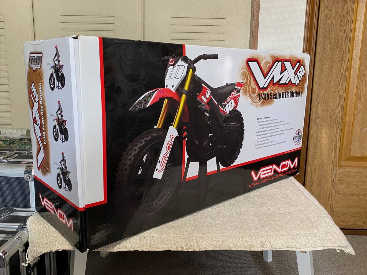 Venom 1/4ダートバイク VMX450_専用箱です