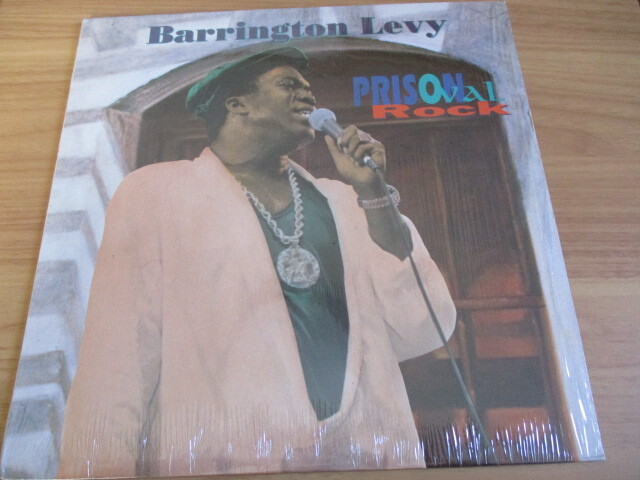 BARRINGTON LEVY LP！PRISON OVAL ROCK, VOLCANO, 極美品_画像1