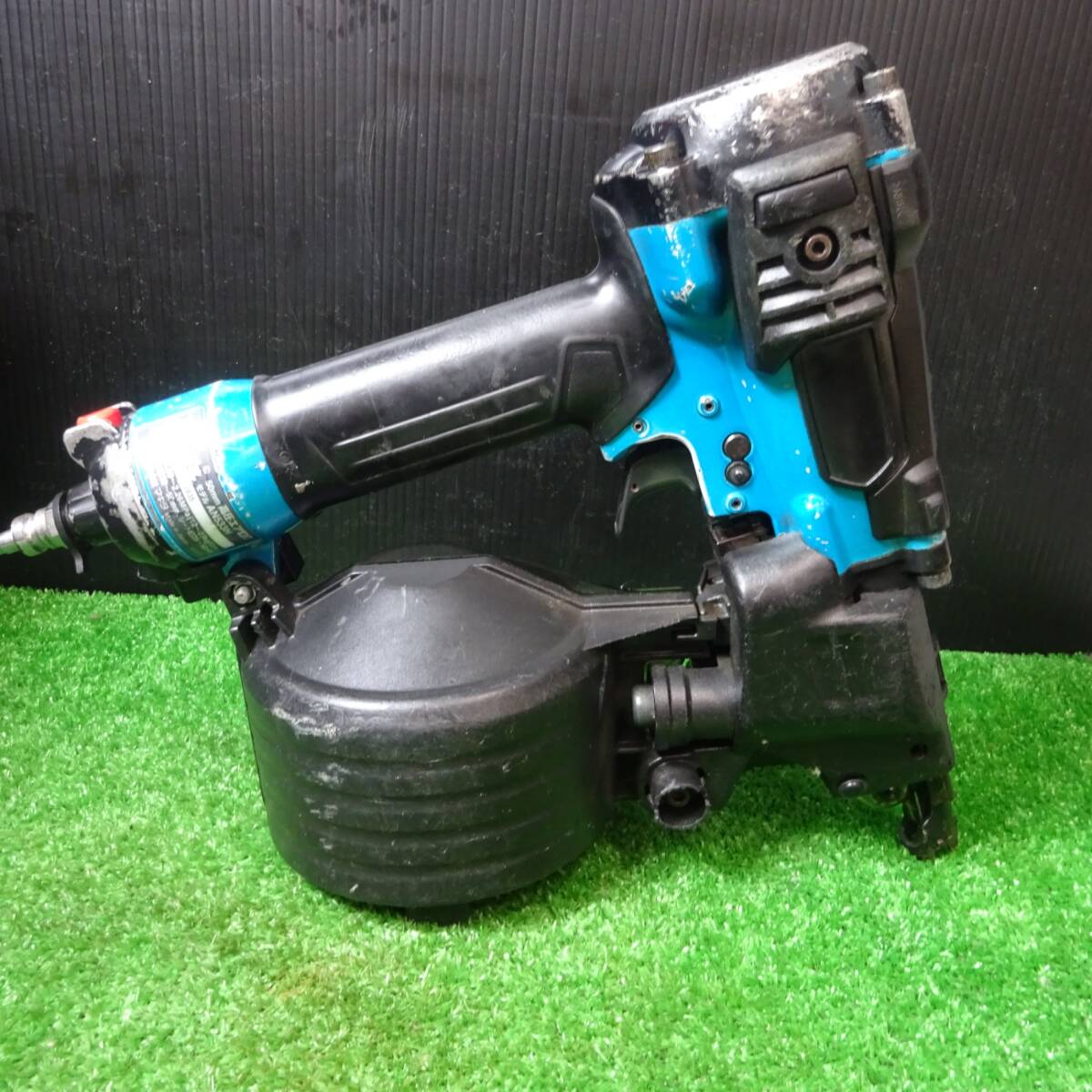 【中古品】★マキタ(makita) 高圧エア釘打ち機 AN533HM_画像3