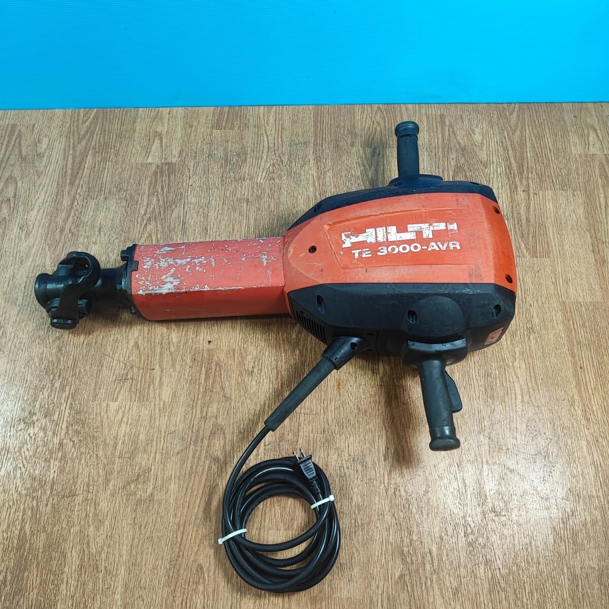 中古品/店頭受取り限定】☆ヒルティ(Hilti) コード式ハツリ機 中古品/店頭受取り限定】☆ヒルティ(Hilti) コード式ハツリ機