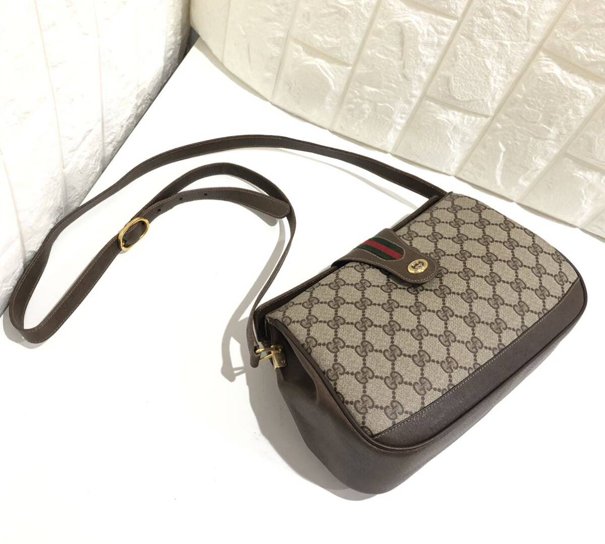 □ GUCCI ショルダーバッグ 116.02.076 シェリーライン GG柄 オールドグッチ 横幅26cm縦18cmマチ9cm ショルダー最短113cmブラウン系 _画像10