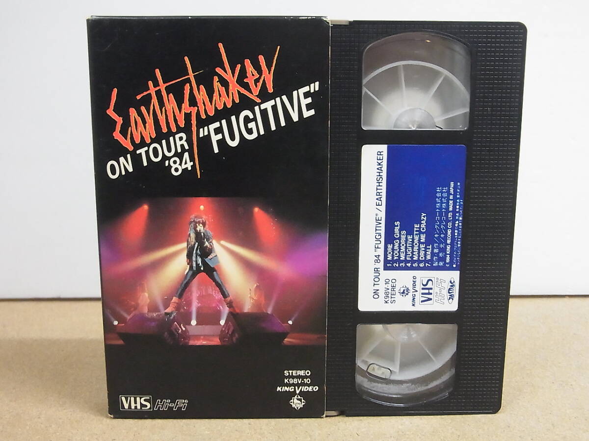 VHS◇ビデオ　EARTHSHAKER　アースシェイカー　ON TTOUR　FUGITVE　’84_画像1