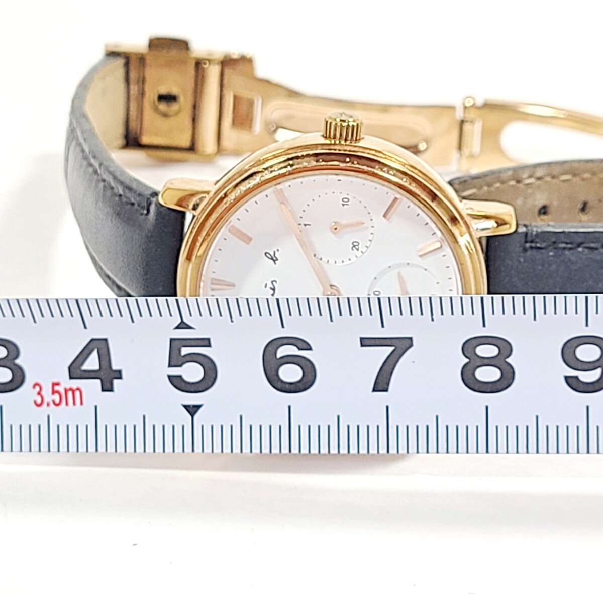 CM6LL agnes b. アニエスベー リストウォッチ 腕時計 VD75-KGZ0 トリプルカレンダー レザーベルト ゴールド×ブラック ホワイト文字盤の画像5