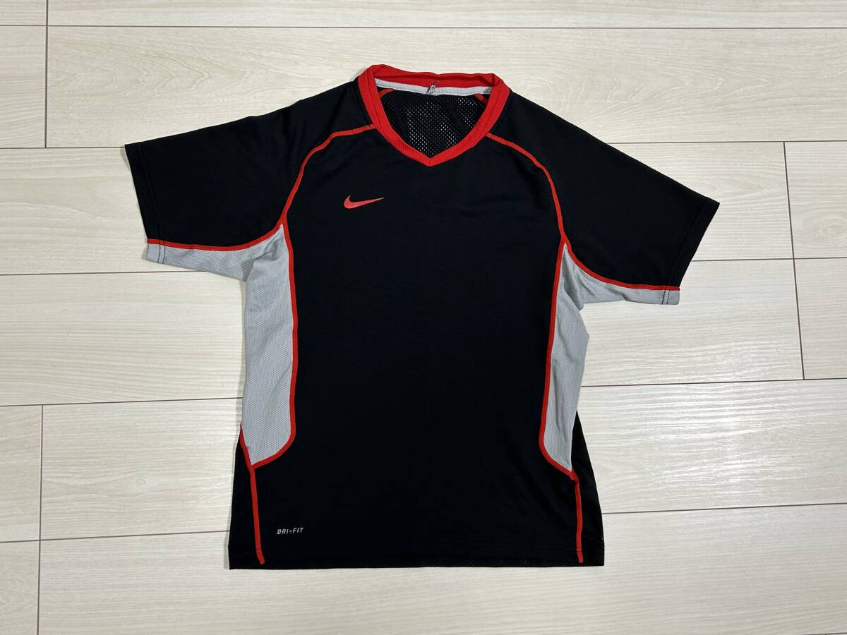 ★ナイキ Nike DRI-FIT 150-155サイズ 半袖Tシャツ メッシュ 黒 キッズ ジュニア★の画像1