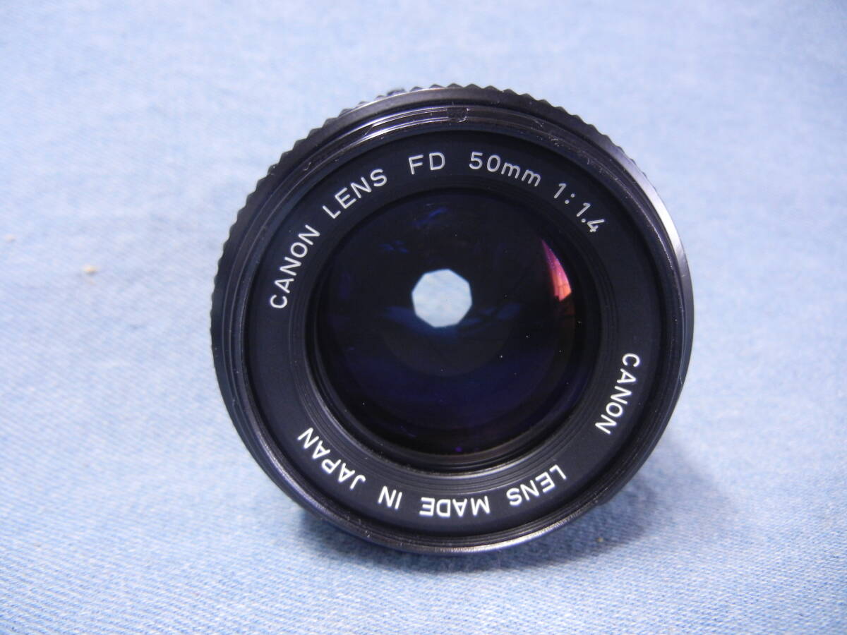 Canon キヤノン 一眼レフ フィルムカメラのレンズ：CANON LENS　FD 50mm F1.4_画像3
