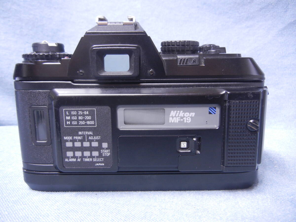 Nikon 　F-501 AFフィルムカメラ ボデーのみ　通電　フィルム巻き取り　シャター作動_画像7