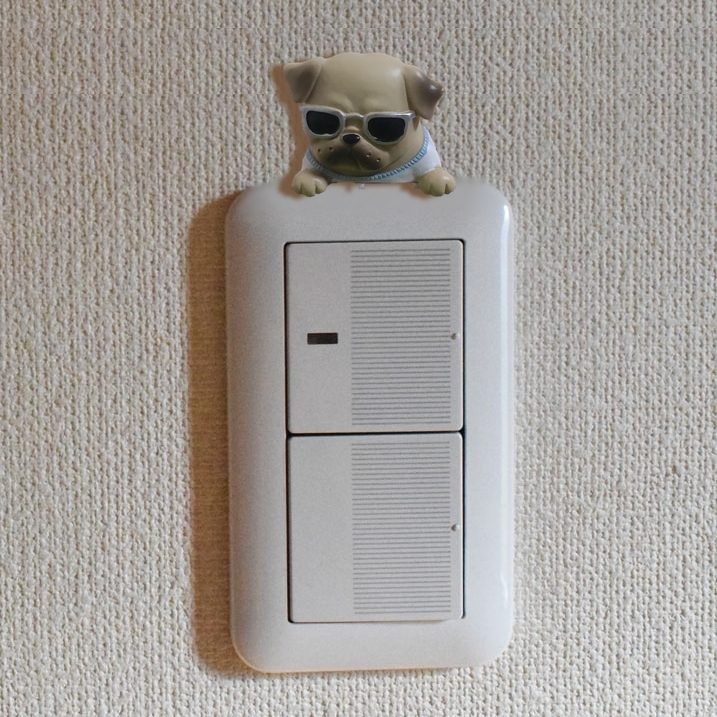 パグちゃん ビッグボスver 3D 立体 ウォールステッカー スイッチフレーム インテリア 雑貨 装飾 スイッチ コンセント 照明 電気 壁