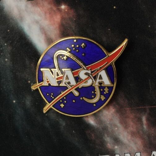 NASA ピンバッジ 新品　未使用　台紙付き_画像1