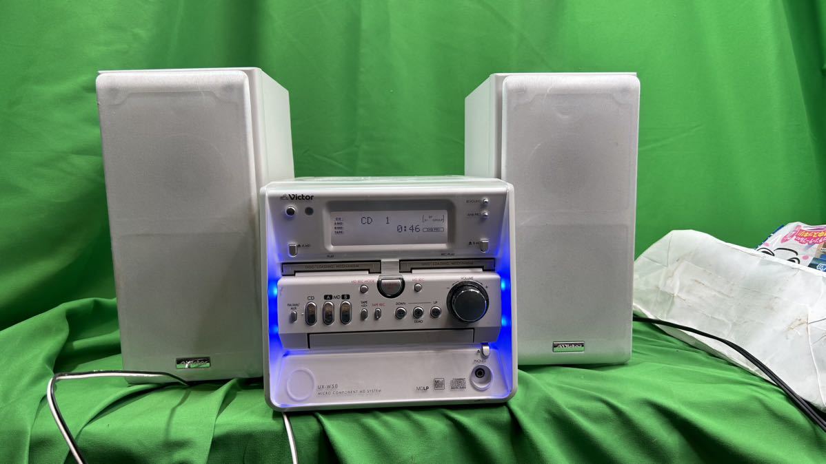 victor ビクター CA-UXW50-W システムコンポミニコンポ　通電OK リモコンなし　CD テープ　OK オーディオ機器 _画像1