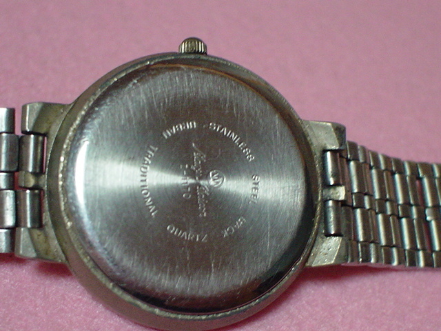 珍品　デザイン　MAVY　MAISON　腕時計　SUN&MOON　表示付_画像3
