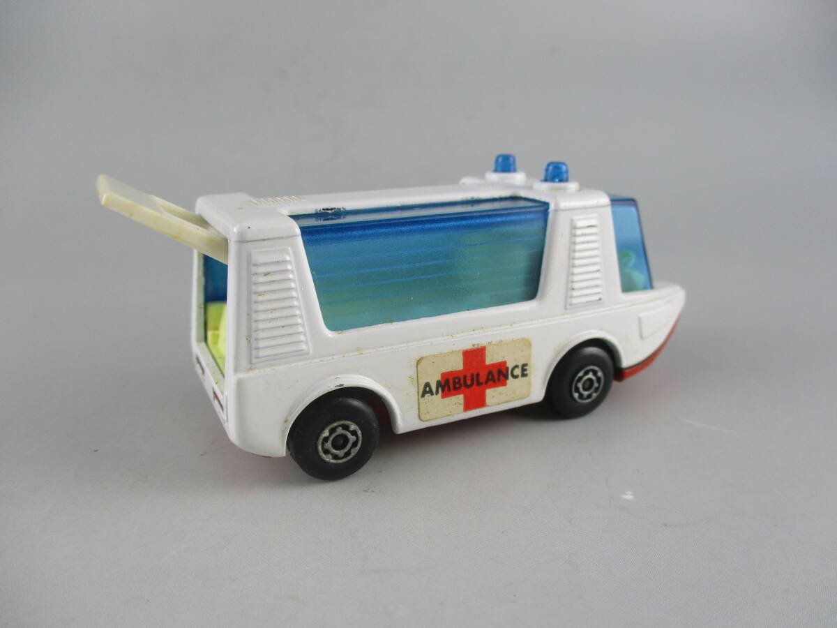 即決有　救急車　STRETCHA FETCHA イギリス製 マッチボックス 　トミカではありません_画像5