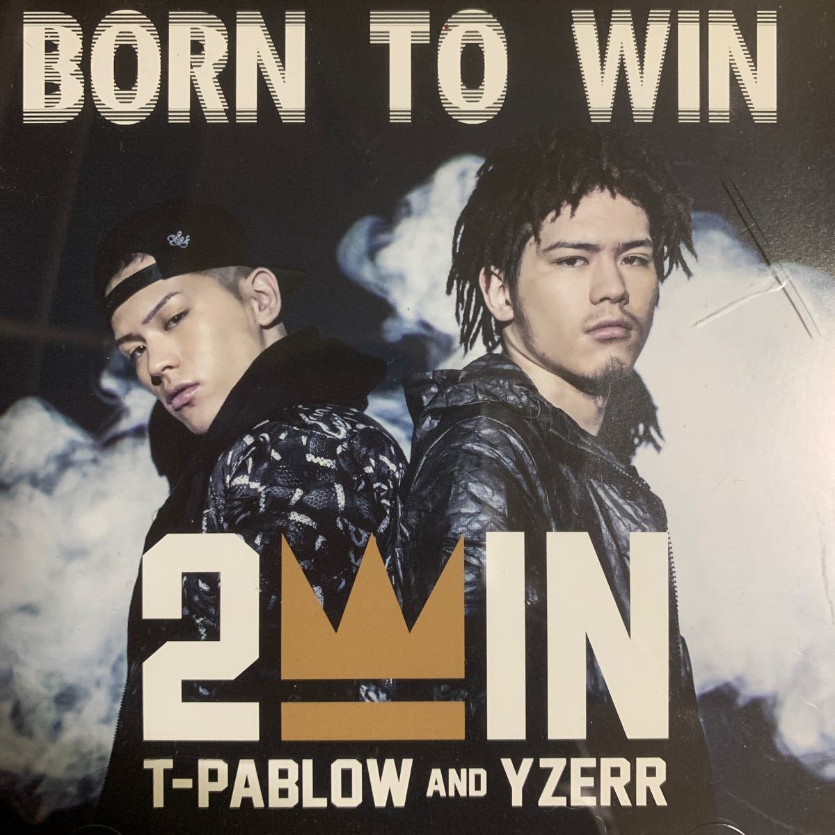 2WIN 『BORN TO WIN』T-PABLOW,YZERR,BAD HOP,RYKEY,舐達麻,BADSAIKUSH,ANARCHY,孫GONG,JAGGLA,阿修羅MIC,KENNY-G,JIN DOGG,ZORN_画像1