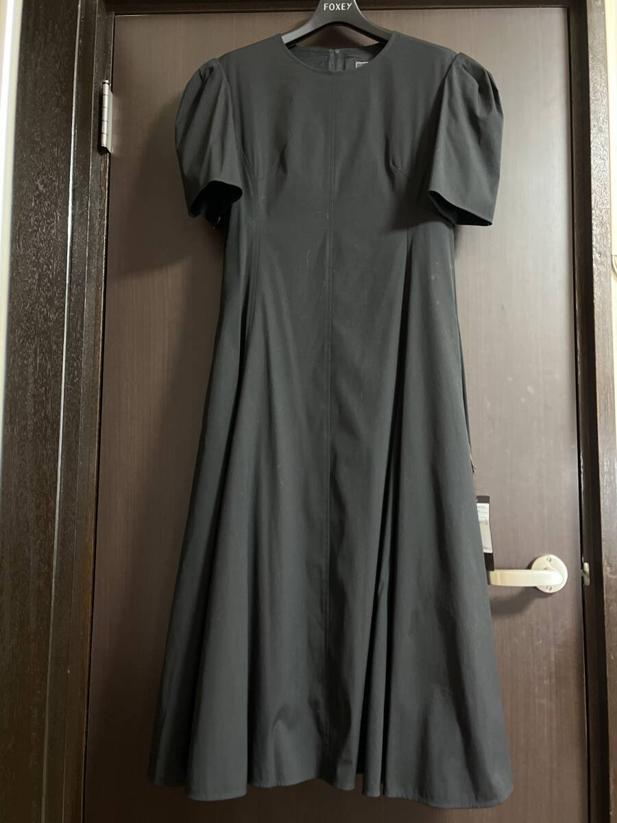 FOXEY ‘Delair Dress’ ワンピース　40サイズ ブラックブラック　フォクシー　パフスリーブ　ロングワンピース　春夏_画像2