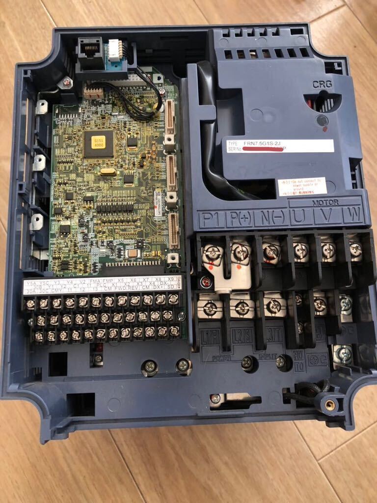 中古美品富士電機インバーター FRN7 5G1S-2J動作保証[インボイス 中古美品富士電機インバーター FRN7 5G1S-2J動作保証[インボイス