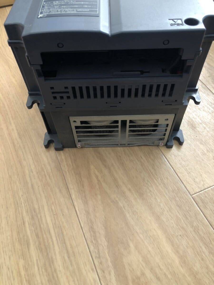 中古美品富士電機インバーター FRN7 5G1S-2J動作保証[インボイス 中古美品富士電機インバーター FRN7 5G1S-2J動作保証[インボイス
