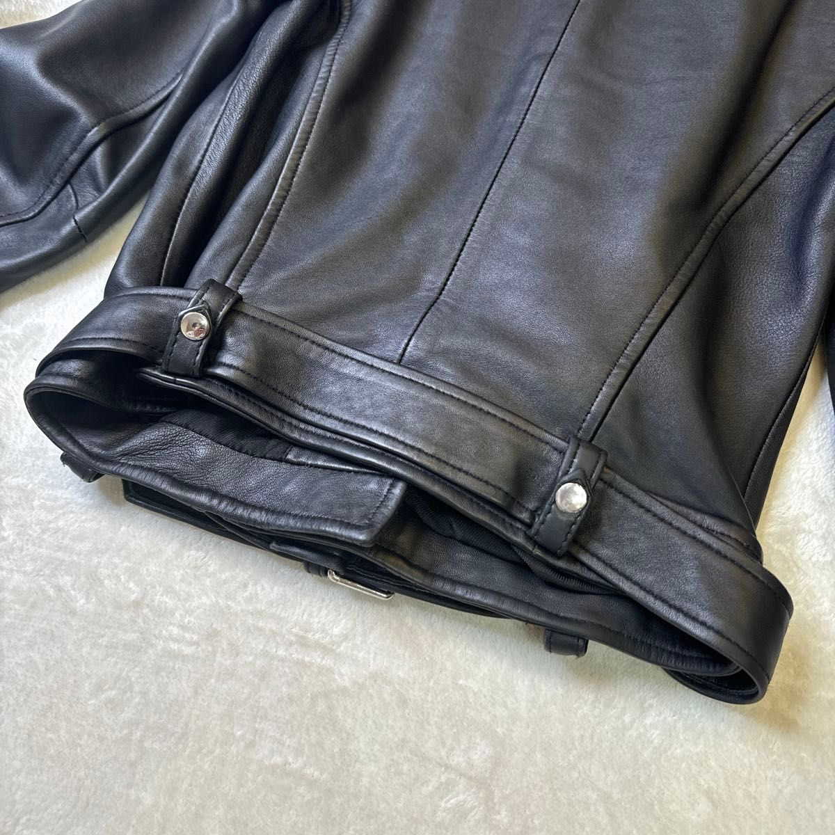 【匿名配送】ZARA 本革 羊革 ダブル ライダース M ジャケット 黒 レザー レザージャケット ブラック ラムレザー