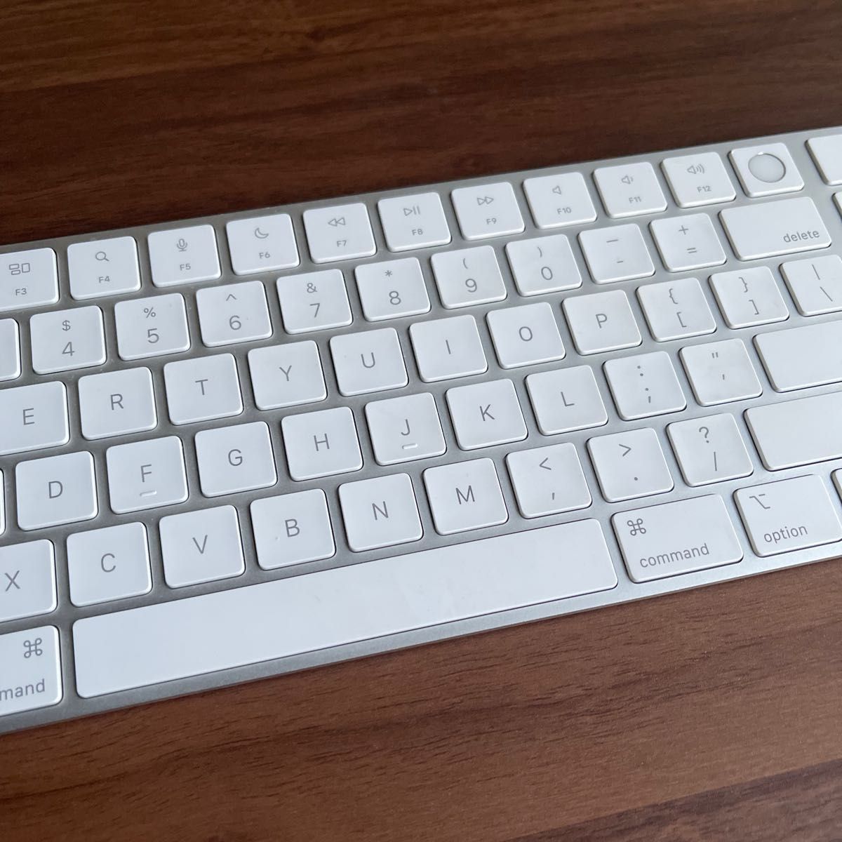 ★必読　Apple Magic Keyboard with Touch ID  and Numeric Keypad 英語(US)