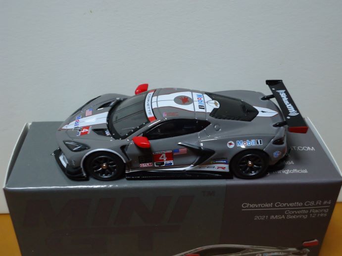 ★MINI GT 1/64 シボレーコルベット C8.R #4 コルベット レーシング 2021 IMSA セブリング 12時間★の画像5