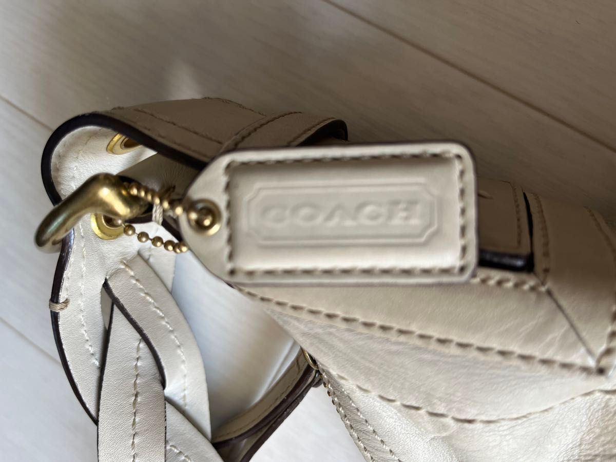 コーチ　coach オフホワイト　レザー　ショルダーバッグ　極美品