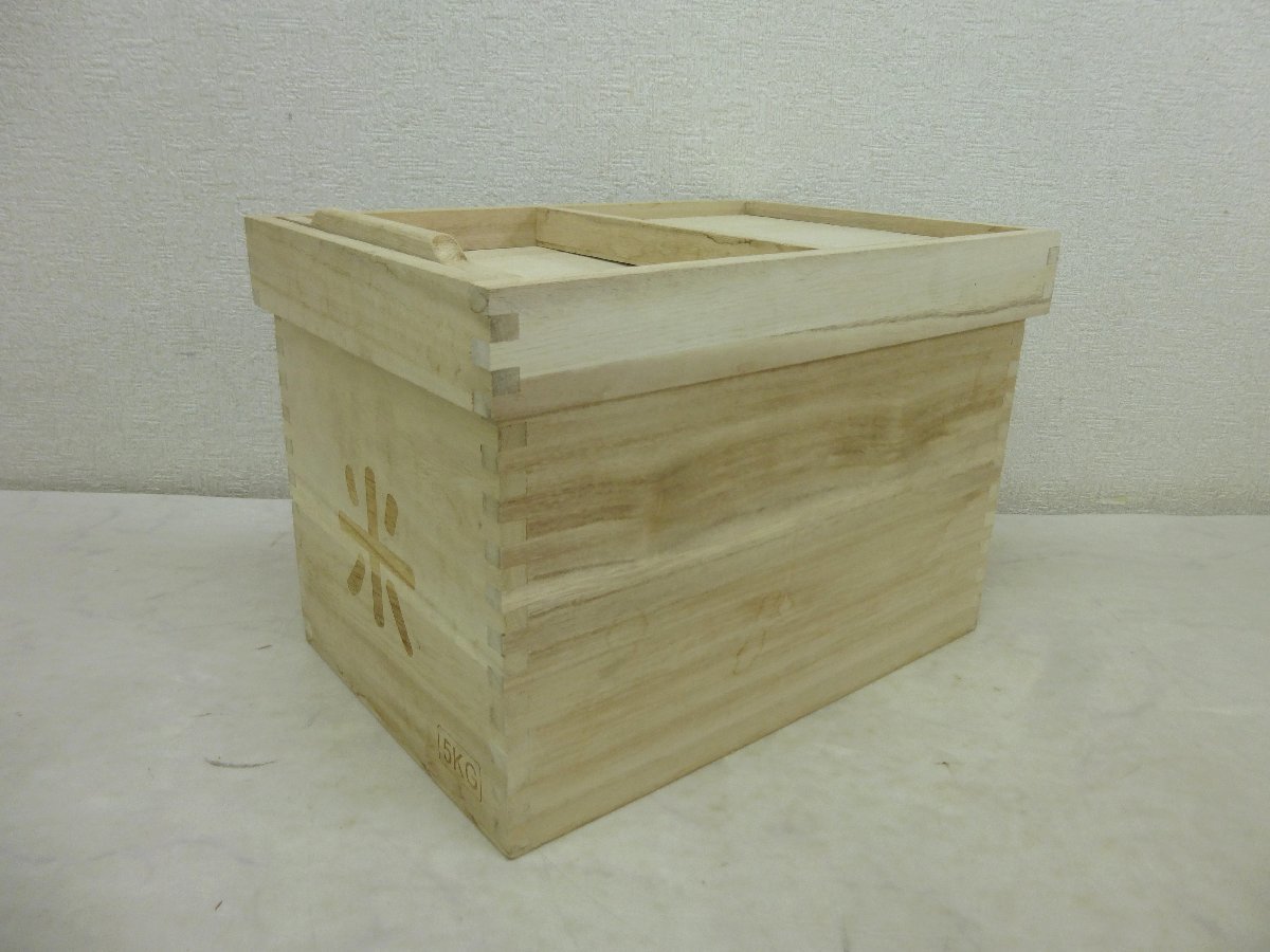 10282* rice chest 5kg. rice stocker rice preservation box *