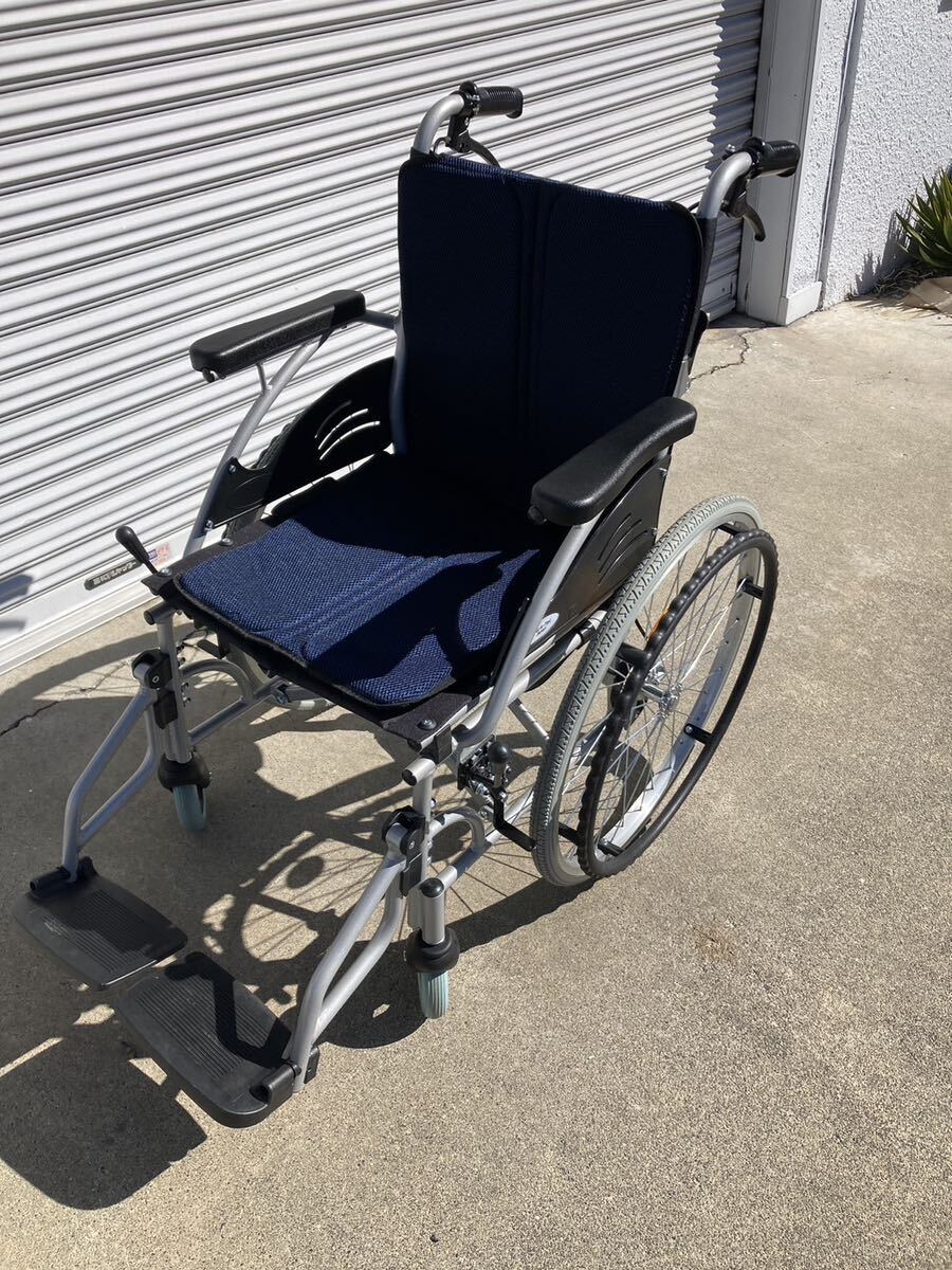 OK○ 美品Care-Tec Japan（ケアテック ジャパン）折りたたみ車椅子 CA-10SU《直接手渡し歓迎》 大量在庫　15台以上車有り_画像3